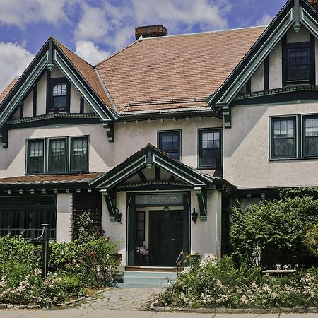 The Bertram Inn Brookline Bagian luar foto