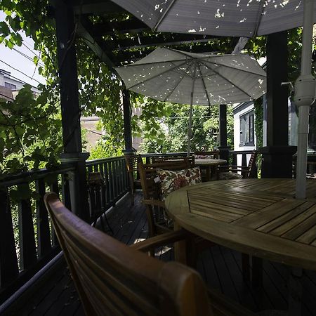 The Bertram Inn Brookline Bagian luar foto